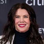 O novo vídeo de maquiagem GRWM de Lauren Graham é extremamente codificado