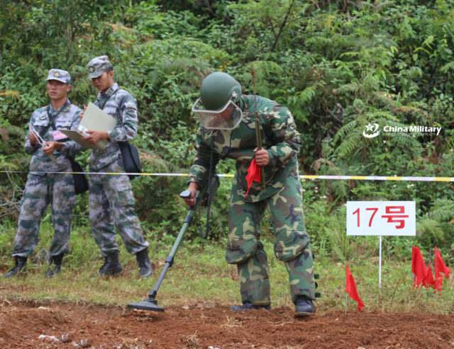 O parceiro de segurança dos EUA defende vínculos militares com a China

