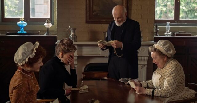 Claybourne velho como John Adams em 