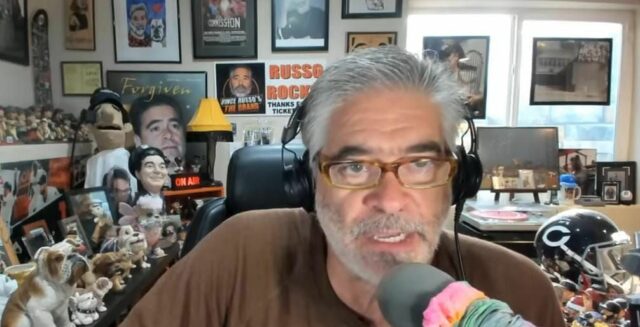 O principal superstar da WWE desiste da mídia social depois de receber ameaças de morte; Vince Russo reage


