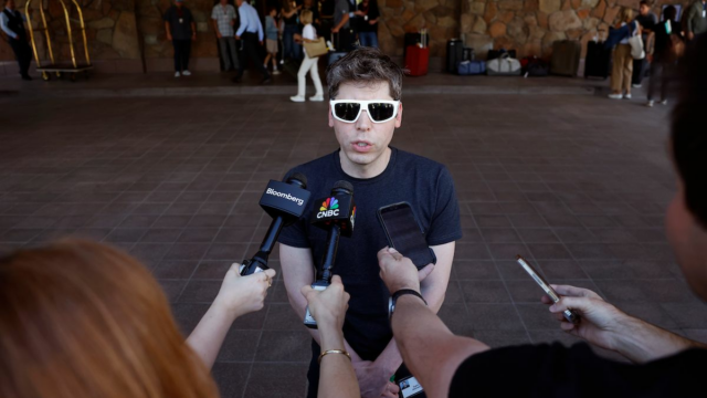 O próprio Altman diz que "politicamente sem -teto" é depois de deixar o vídeo do Partido Democrata

