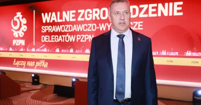 O próximo treinador abandonou o grupo de candidatos para assumir a função do treinador da seleção nacional polonesa


