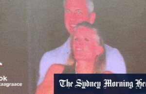 O que é o ‘Coldplay Cuddle’ trouxe o caos para se casar – e uma empresa de US $ 1,5 bilhão O que é o 'Coldplay Cuddle' trouxe o caos para se casar - e uma empresa de US $ 1,5 bilhão