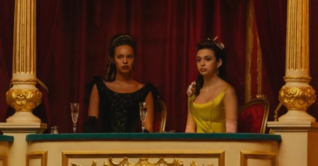 O traje de uma série de sucesso na Polônia e no mundo. Este é o penultural episódio

