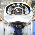 O trem Maglev da China é mais rápido do que a maioria dos planos
