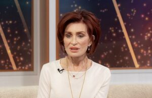 O último amor de Sharon Osbourne por Make Ozzy revelado após a morte da lenda do Sabath Black, com 76 anos O último ato de amor de Sharon Osbourne por seu marido Ozzy chegou após sua morte (na foto em novembro de 2023)