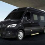 O último velocista de Bav Mercedes parece Jet Pessoal