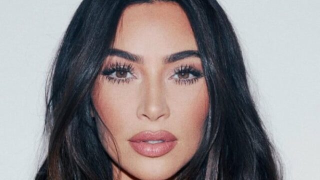 O vazamento de tratamento que Kim Kardashian viveu focou em melhorar a qualidade da pele.

