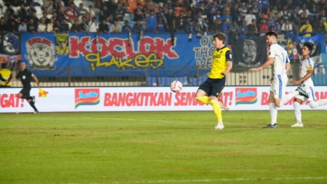 Ole Romeny Cila, Oxford United aprovou a final da Copa Presidencial de 2025 depois de matar Arema

