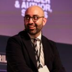 Oliver Darci expande o status do boletim informativo com o podcast de vídeo 'Power Lines'