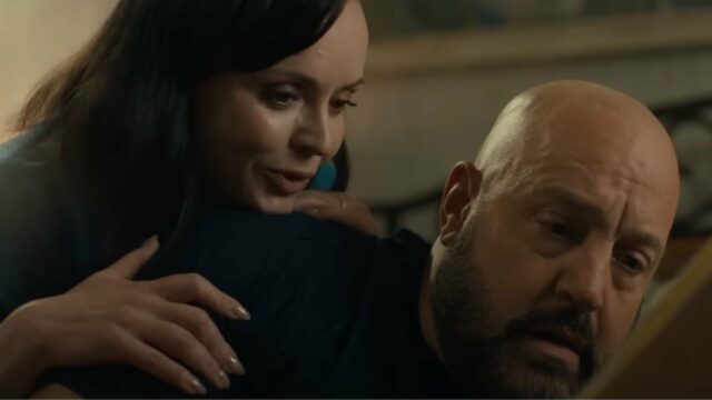 Onde assistir "Gun Up": Christina Ricci e Kevin James são a transferência de filmes de ação de Kevin James?

