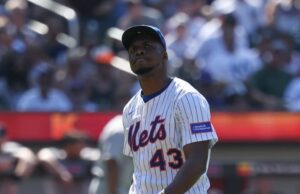 Opções de Met Huskar Brezoban, assinar o companheiro RHP Chris DeWesky MLB: Yankis de Nova York em New York Mets