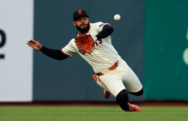 Open Homeste de SF Giants 3-1 contra Phillies antes da chegada de Dodgers

