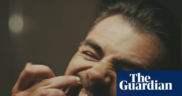 Operação Dark Telefone: assassinato por uma história impressionante de texto sobre como as gangues de Hung Hung é como o tópico

