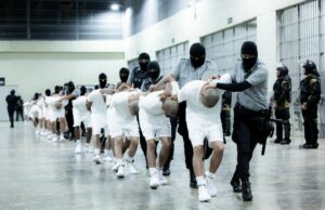 Opinião: Quando o dia 4 de julho se aproxima, a Suprema Corte assina a democracia americana Opinião: Quando o dia 4 de julho se aproxima, a Suprema Corte assina a democracia americana