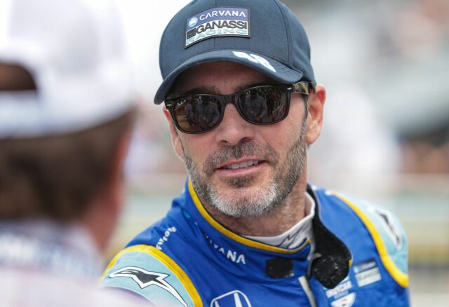 Orum eu quero continuar a continuar ”: Jimmie Johnson se recusa a definir a parada completa na carreira da NASCAR

