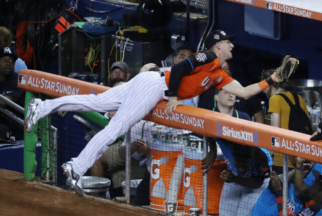 Os Yankees fazem comércio, adquirem All-Star Terceiro Basan: Relatórios

