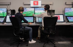 Os árbitros de futebol técnico se expandiram para anunciar todas as soluções VAR na Alemanha e expandir o uso de câmeras de câmera Os árbitros de futebol técnico se expandiram para anunciar todas as soluções VAR na Alemanha e expandir o uso de câmeras de câmera