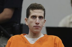 Os arquivos de Bryan Kohberger revelam novas evidências assustadoras, incluindo sinais de uma prática que dura um mês antes do assassinato Bryan Kohberger permaneceu emocional no tribunal na quarta -feira, quando as famílias das vítimas entregaram declarações de consequência