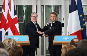 Os barcos de canal são sobre frangalhos: Yvette Cooper admite que não sabe quantos migrantes serão devolvidos à França – porque a UE ameaça bloquear o pacto “Merry Go Round” Há alegações de que o pacto de que Keir Starmer foi acordado e Emmanuel Macron durante sua visita de estado à Grã -Bretanha já está descobrindo