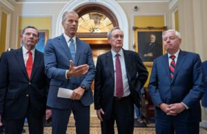 Os chefes do estado e do governo democratas da área da baía atacam o direito tributário e político depois que o Senado aprovou este O congressista Mark Desulnier participará de Clayton em Clayton na segunda -feira, 27 de maio, em Clayton (José Carlos Fajardo/Bay Area News Group)