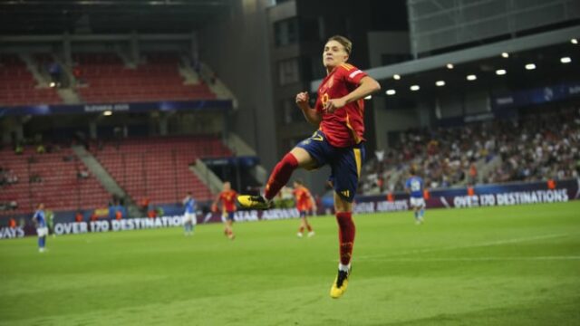 Os clubes ricos da Indonésia estão agilamente no mercado de transferências, eles garantem à seleção espanhola WonderKid

