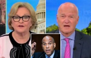 Os democratas da MSNBC zombam de Cory Booker no chão do “teatro político” do Senado Os democratas da MSNBC zombam de Cory Booker no chão do "teatro político" do Senado