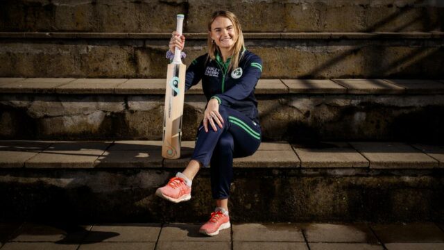 Os esquadrões femininos da Irlanda para uma série de bolas brancas contra o Zimbábue anunciaram: Gabby Lewis chamada Capitão; Jogador

