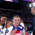 Os fãs de futebol chamaram a leoa Chloe Kelly de