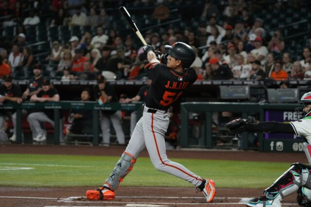 Os golpes do DOVAL dos SF -Giants salvam em nono lugar, a vitória no 10º lucro para tirar as listras dos perdedores


