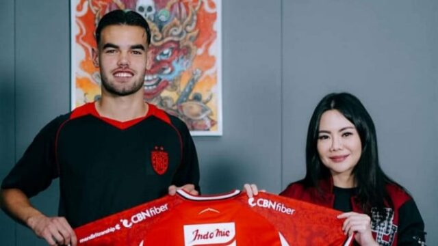 Os jogadores da diáspora do fenômeno de Hamdan Hamedan Sindir voltaram para casa através do poema 'Elang'

