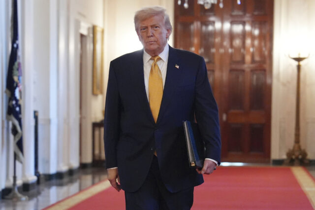 Os maiores aliados de Donald Trump se separaram com ele acima de Jeffrey Epstein


