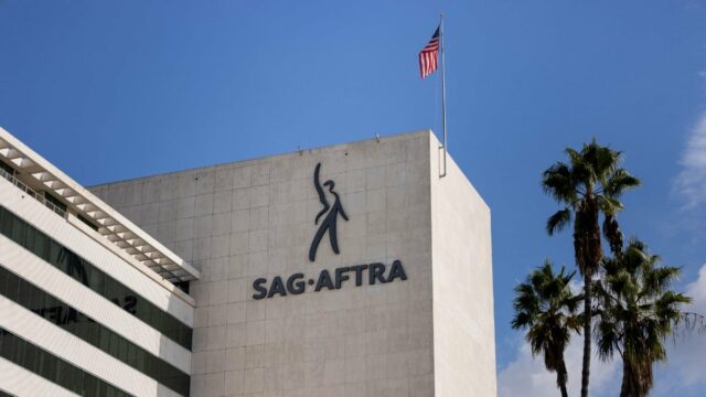 Os membros do SAG-AFTRA ratificam o contrato de mídia interativa após o vídeo de 320 dias

