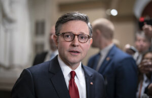 Os republicanos desaparecem do Congresso enquanto Mike Johnson pede que você vote Os republicanos desaparecem do Congresso enquanto Mike Johnson pede que você vote