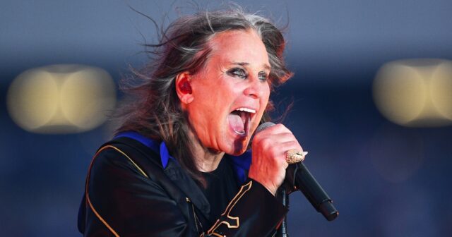 Ozzy Osbourne atuando.