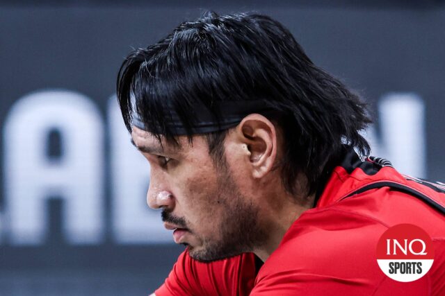 June de San Miguel Beermenmen Mar Fajardo, tnt tnt tnt tnt Tropang 5g contra as finais da PBA Filipin Cup.