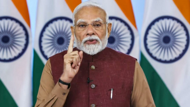 PM Modi para projetos de desenvolvimento no valor de 8.000 por Darrang em Darang

