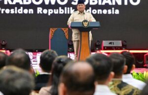 Pabowo mencionou o fenômeno de pessoas ‘experientes’ nas redes sociais Pabowo mencionou o fenômeno de pessoas 'experientes' nas redes sociais