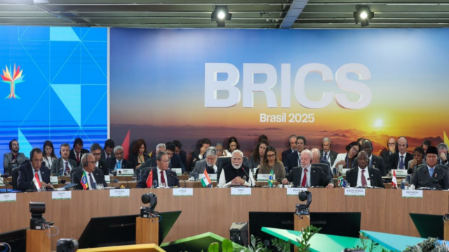 Países do BRICS que estão de volta à Índia à Convenção Global do Indiano

