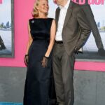 Pamela Anderson conhece oficialmente Liam Neeson, o Daily Mail aprendeu. Os dois estão em um romance há um tempo