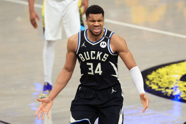 Papel de surpresa Giannis Antetokoumo em Mikal 'US $ 150m Knicks Payday

