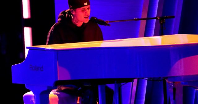 "Pé de negócios" de Justin Bieber: as maiores conclusões de 'Swag'

