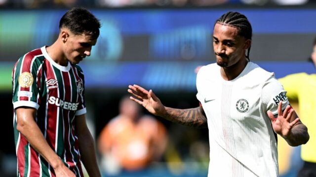 Pedro "Perdoe", de Chelsea, como um clube de menino, alguns CWC

