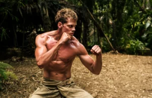 Pelotão de suspense atingido. Caiu nos cinemas, faz uma sensação no streaming Pelotão de suspense atingido. Caiu nos cinemas, faz uma sensação no streaming