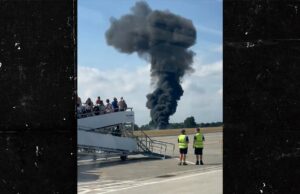 Pequenas aeronaves do aeroporto sul de Londres apareceram em acidente de incêndio Crash de avião-2-07-132025