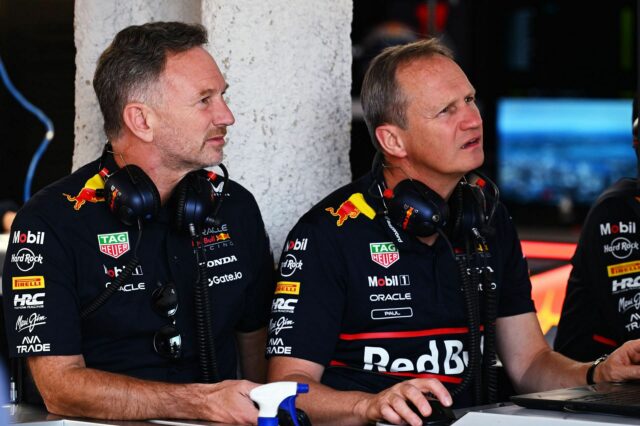 Pessoal Sênior da Red Bull, depois que o chefe da equipe de repente foi expulso pelo Conselho de Administração, empatia contra Christian Horner

