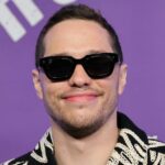 Pete Davidson participa do SNL50: O concerto de regresso a casa no Radio City Music Hall em 14 de fevereiro de 2025 na cidade de Nova York.
