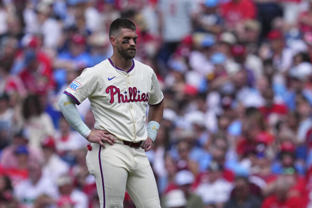 Phillies 2 vezes o MVP confronta comissário da MLB no Clubhouse: Relatório

