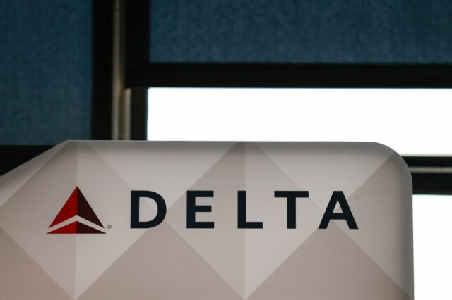 Piloto de jato regional da Delta pede desculpas nos passageiros pela manobra agressiva para evitar um bombardeiro B-52

