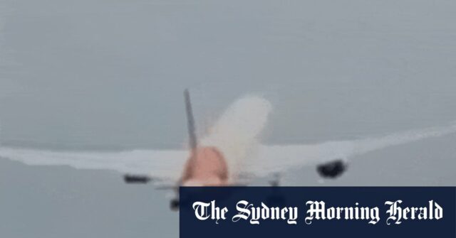 Pilotos da Air India reencamando a decolagem de fuga para malhar e deram errado

